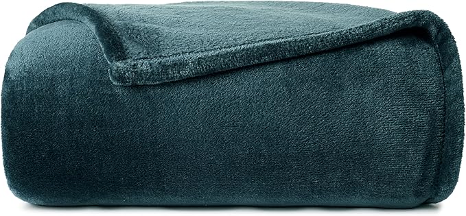 Casual Living Full/Queen Fleece Blanket Fluffy Soft Warm Cozy Bed Blankets for Bedroom Decor Plush Thick Fuzzy Oversized Big Flannel Throw for Bed Chair or Outdoor, 90-inch x 90-inch, Dark Green