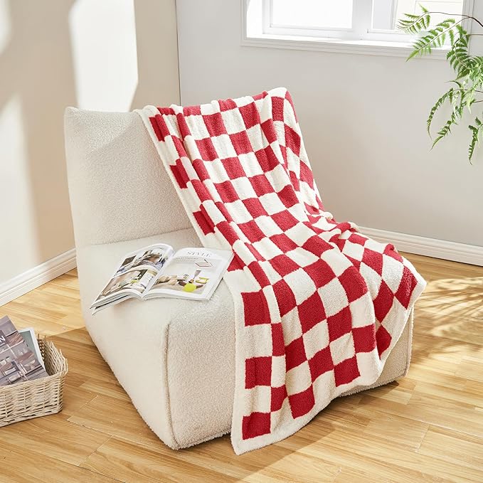 CozeCube Super Soft Fullfy Microfiber Reversible Knitted Blankets, Warm Cozy Fuzzy Plush Throw, Christmas red and White Checkered Throw Blanket for Couch Bed Sofa, 50" x 60"