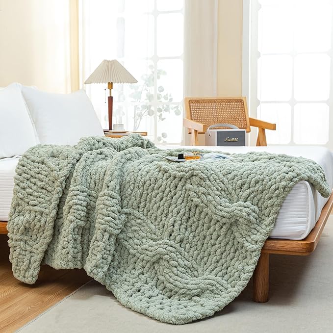 WESHIONGOO Chunky Knit Blanket Throw 50"×60" Knitted Throw Blankets for Couch Bed Fluffy Soft Blanket with Jumbo Chenille Yarn Thick 100% Handmade (Sage Green)