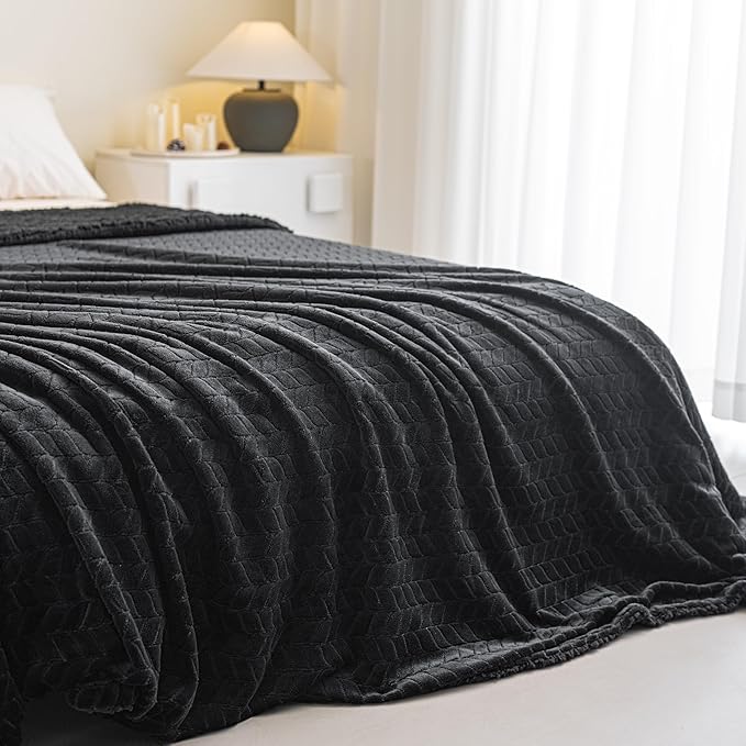 K.Garden Black Fleece Throw Blanket – Ultra-Soft Flannel Cozy Throw for Adults, Lightweight Leaves Design Fuzzy Blanket for Couch, Sofa, Bed & Office. Warm Plush All-Season Blanket, 50 * 60 Inches