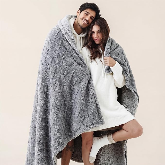 Bedsure Gentlesoft Sherpa King Size Blanket for Bed- Fleece Fluffy & Cozy Cable Jacquard Tufted for Women Gift, Thick and Warm Christmas Blanket for Winter, Grey, 108x90 Inches