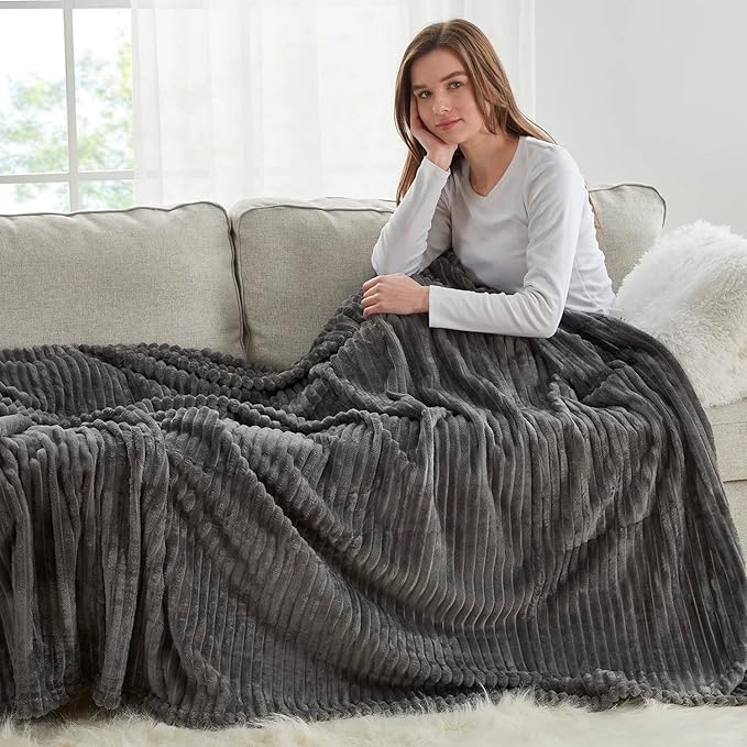 Nestl Grey Throw Blanket for Couch - Cozy Warm Fuzzy Blankets for Women, Plush Small Fleece Throws for Girls - Gray, 50 x 60 Inches