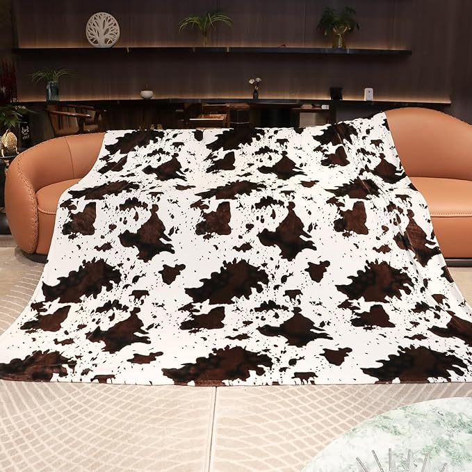 GEULAY Cow Print Blanket King Size, Lightweight Extra Lage Western Fuzzy Fleece Throw Blanket for Bed, All Seasons, Black & White Farmhouse Decor for Home, 90"x108"