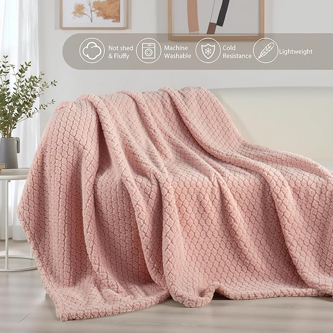 Exclusivo Mezcla Twin Size Fleece Blanket for Bed, Extra Soft Warm Decorative Fuzzy Blanket for Women, Lightweight Cozy Bedding Blankets, 60x80 Inches, Pink