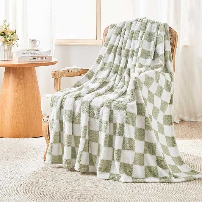 EMME Checkered Blanket Queen Size - 80"x90" Green Knit Blanket Soft Fluffy Patterned Throw Blankets for Couch, Sofa, Chair, Bed, Camping, Picnic, Travel