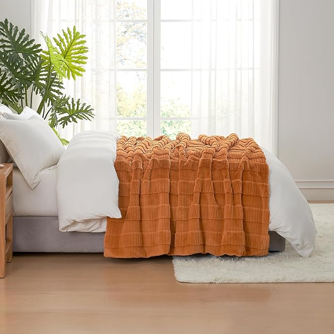 Amélie Home Luxury Striped Faux Fur Throw Blanket for Bed Queen Size, Soft Cozy Fuzzy Fluffy Plush Gift Blankets for Women, 88"x90", Brown