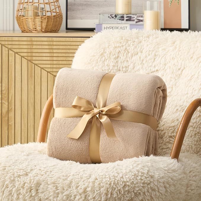 Hansleep Fleece Light Camel Twin Blanket, Super Soft Flannel Fuzzy Plush Cozy Blanket for All Seasons, Light Camel, Twin 60x80 Inches