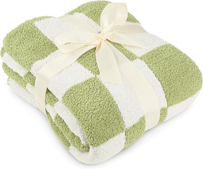 PAVILIA Checkered Throw Blanket for Couch, Fluffy Cozy Lightweight Sage Green Blanket, Large Fuzzy Warm Knit Blanket for Bed Sofa, 50x60