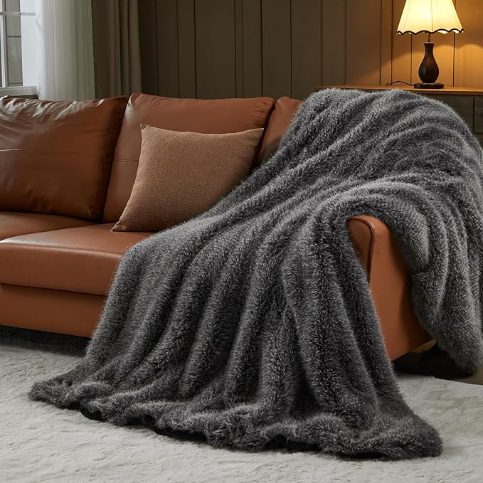 NEWCOSPLAY Faux Fur Throw Blanket Black White Luxury Fluffy Thick Warm Blanket for Couch Sofa Bed 1000GSM (Black White Thick, Throw(50"x60"))