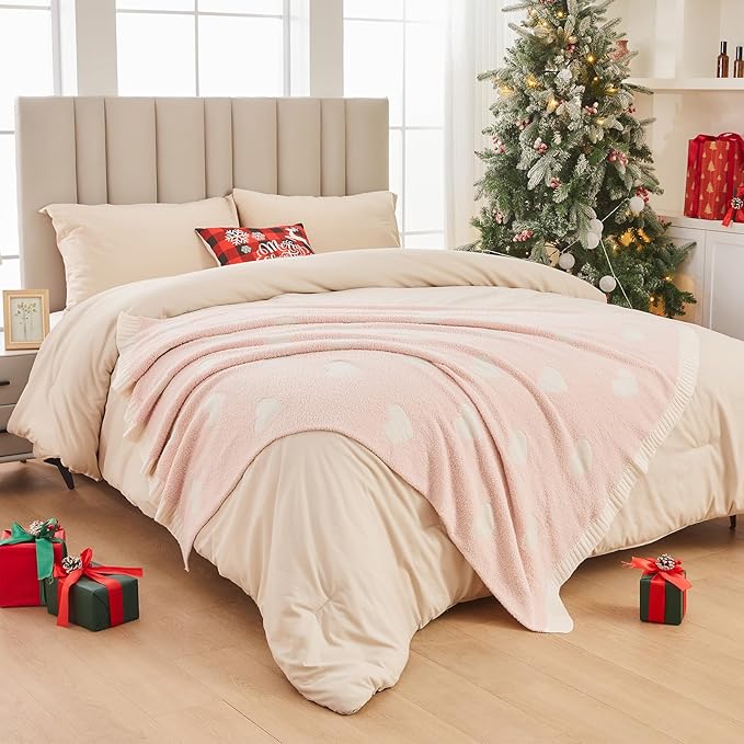 CozeCube Valentine's Day Love Heart Throw Blanket, Super Soft Romantic Fullfy Microfiber, Reversible Featival Blankets for Couch Bed Sofa, Warm Knit Christmas Decorative Gift Blankets, Pink 60"X80"