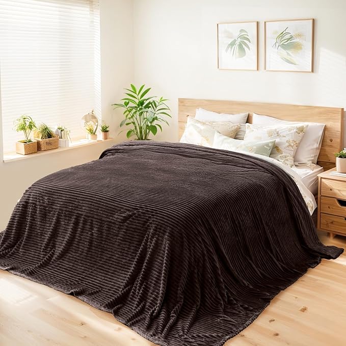 Vessia Flannel Fleece King Size Blanket(108x90 inch), 300GSM Cozy Brown Stripe Bed Blanket for Couch, Sofa and Bed, Warm and Soft Chocolate Microfiber Ribbed Decor for All Season