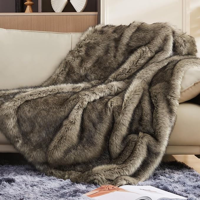 Touchat Luxury 1000GSM Faux Fur Throw Blanket, Super Thick Warm Cozy Heavy Blankets for Couch Bed Sofa, Plush Fuzzy Elegant Soft Reversible Mink Blanket for Living Room Bedroom 50x60, Grey