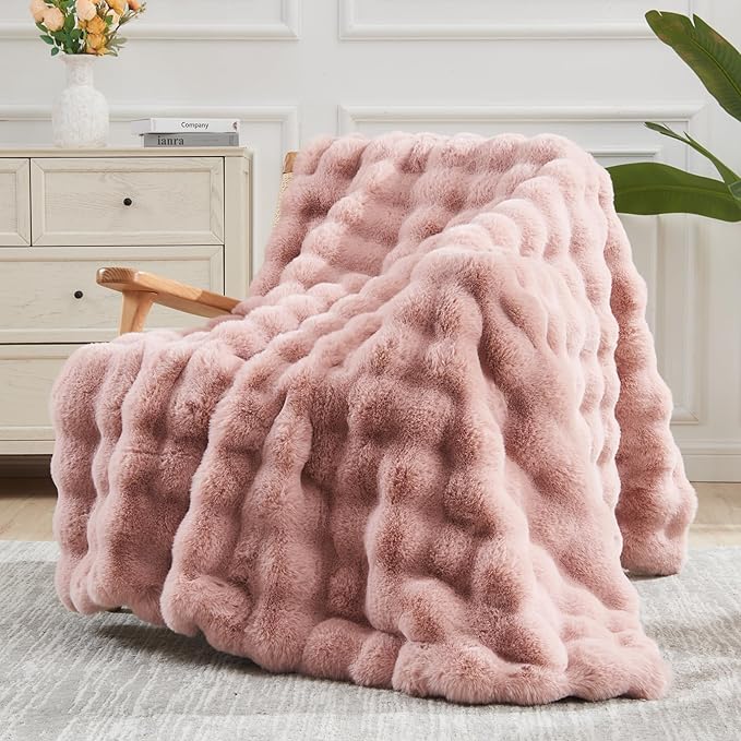 NEWCOSPLAY Faux Fur Twin Blanket Pink Luxury Fluffy Thick Warm Bubble Blanket for Couch Sofa Bed 1000GSM (Pink Bubble Thick, Twin(60"x80"))