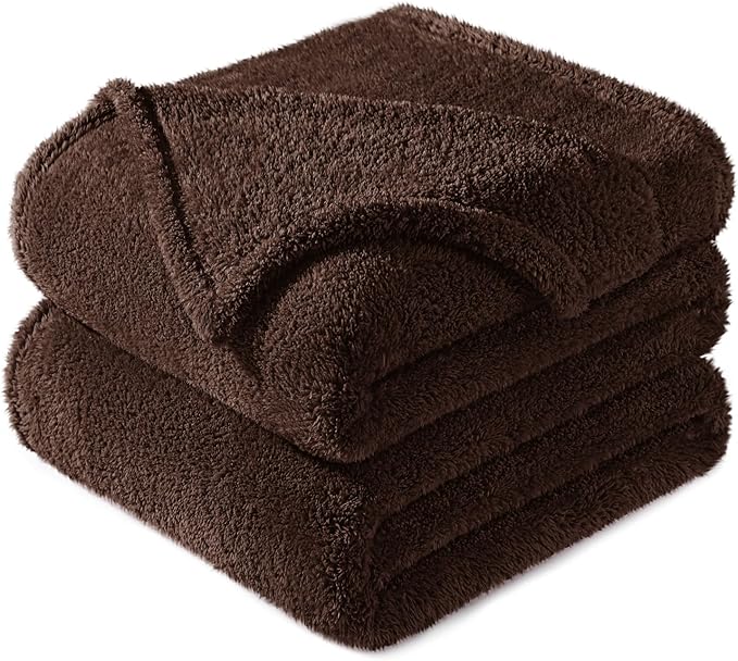 Exclusivo Mezcla Soft Fleece Throw Blanket for Couch, Super Soft Velvet Plush Fleece Blankets, Fuzzy Cozy and Warm for Winter, 50x60 Inches, Coffee