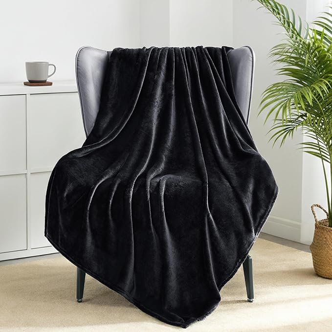 Exclusivo Mezcla Fleece Throw XL Blanket for Couch, Sofa, Super Soft and Warm Black Blankets, All Season, Cozy, Plush, Lightweight, 50x70 Inches
