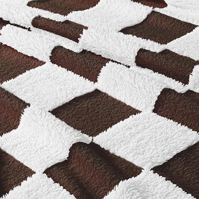 Exclusivo Mezcla Fleece Blanket Twin Size, Cozy Lightweight and Fuzzy Checkered Blankets for Couch or Bed, Suitable for All Seasons, Coffee, 60" x 80"