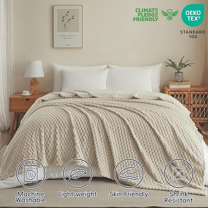 PHF Ultra Soft Flannel Fleece Blanket King Size, Lightweight 3D Jacquard Fleece Blanket, No Shedding, No Pilling, Luxury 340GSM Aesthetic Fluffy Cozy for Bed Room Decor, 108"x90", Oak