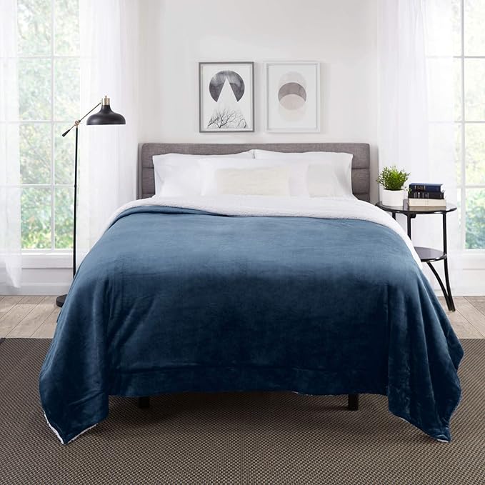 Genteele Sherpa Throw Blanket Super Soft Reversible Ultra Luxurious Plush Blanket, 90 x 90 inches, Navy/White