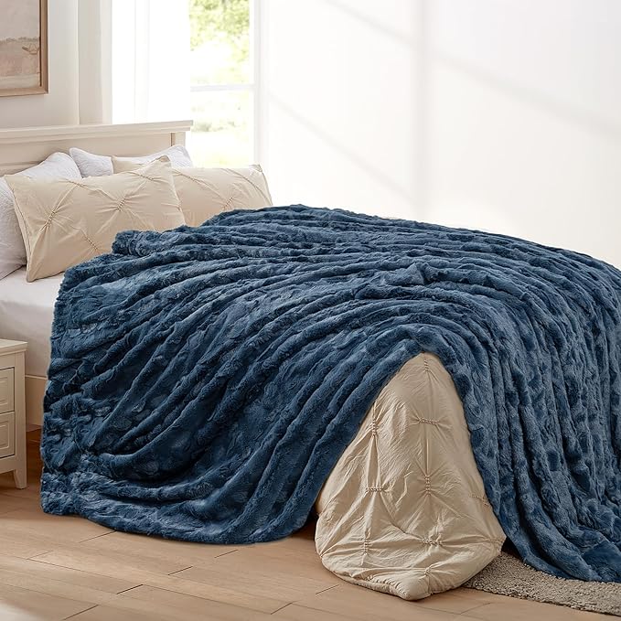 TOONOW Faux Fur Luxury Throw Blanket,Double Side Soft Fluffy Shaggy Fuzzy Blanket for Couch Sofa Bed (Navy, X-Large Twin Size)