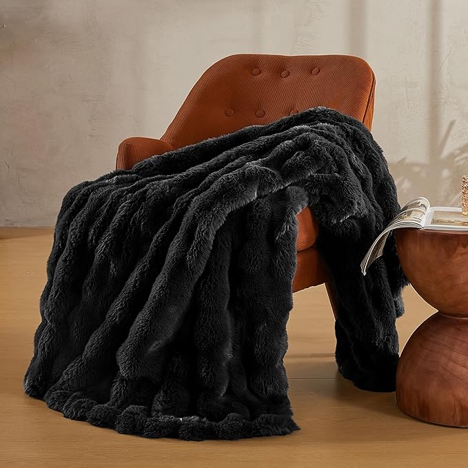 JELLYMONI Faux Fur Throw Blanket, Black Throw Blanket for Couch, Fuzzy Cozy Plush Bubble Bed Blanket, Thick and Warm Blanket, Twin (60" x 80")
