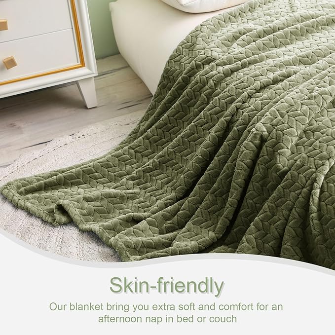 Exclusivo Mezcla Fleece Throw Blanket for Couch and Bed, 50x70 Inches Soft Cozy Jacquard Flannel Blankets, Lightweight Fuzzy Plush Warm Throws for Women, Olive Green