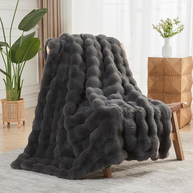 NEWCOSPLAY Faux Fur Twin Blanket Grey Luxury Fluffy Thick Warm Bubble Blanket for Couch Sofa Bed 1000GSM (Dark Grey Bubble Thick, Twin(60"x80"))