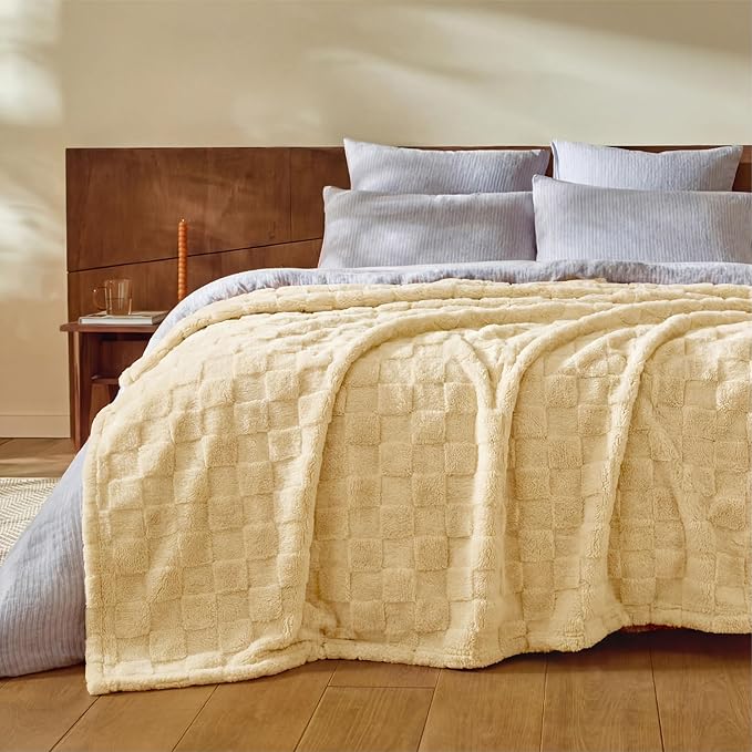 Bedsure GentleSoft Blankets Queen Size for Bed - Super Soft Cozy Blanket for Women Men Girls, Large Fuzzy Fleece Throw for Bedroom Decor, Light Yellow, 90x90 Inches
