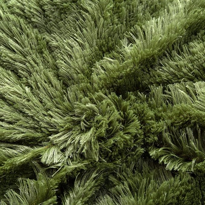 YUSOKI Faux Fur Queen Blanket(Olive Green,90" x 90"),Whithout Pillows,Winter Lightweight Plush Fuzzy Soft Cozy Microfiber Comfy Bed Blanket for Women Kids Girls Couch Sofa Washable