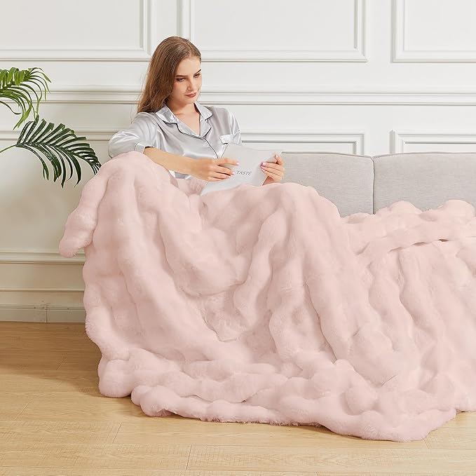 Pink Fluffy Double Sided Blanket for Couch Living Room Faux Fur 50x60 Fuzzy Throw No Shed Blanket for Bed Soft Furry Bed Cozy Comforter Home Decor Gifts 860 GSM