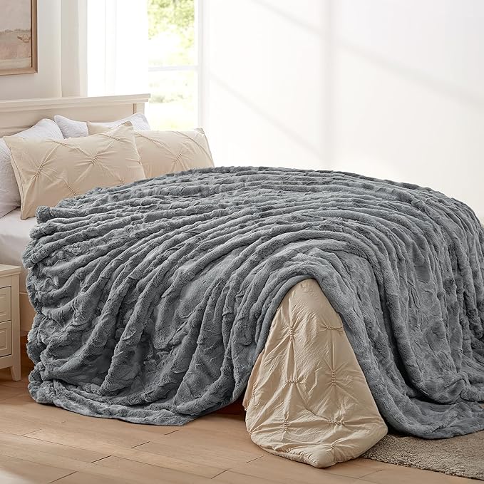 TOONOW Faux Fur Luxury Throw Blanket,Double Side Soft Fluffy Shaggy Fuzzy Blanket for Couch Sofa Bed (Light Grey, X-Large Twin Size)