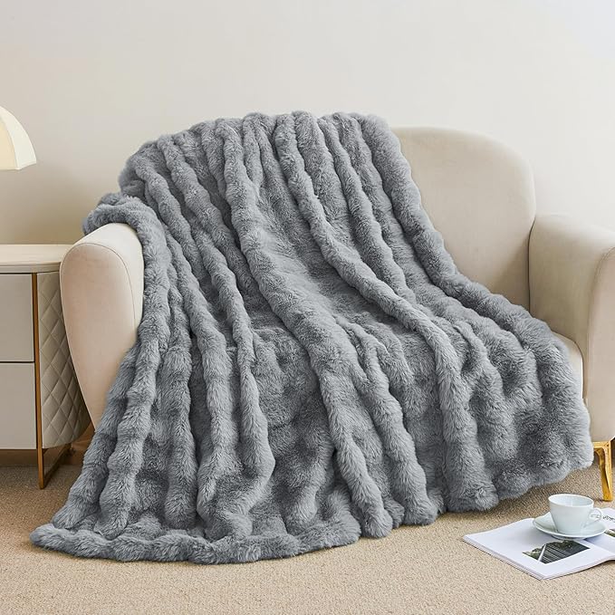Faux Rabbit Fur Throw Blanket for Couch(60x80 inches), Soft Fluffy Thick Bubble Blanket for Bed Sofa Living Room, Warm Plush Cozy Blanket, Gray
