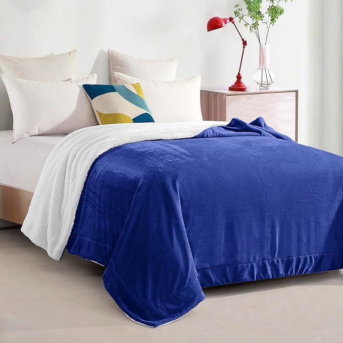 Elegant Comfort Ultra Soft Reversible Flannel Sherpa Blanket - Cozy Silky Fleece Throw for Couch, Bed - Plush Fuzzy Warm Winter Blanket for Gift, King, Royal Blue