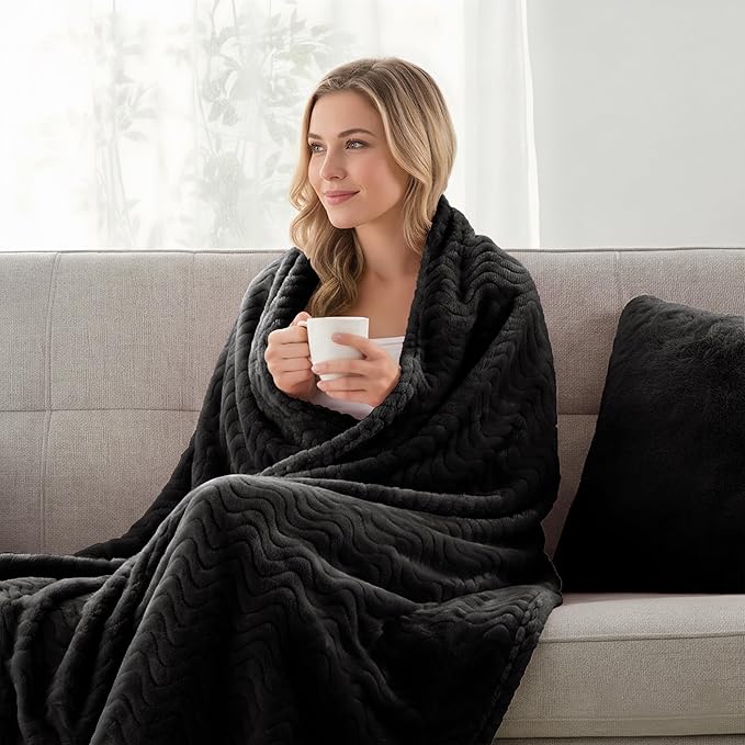 Exclusivo Mezcla King Blanket for Bed, Cozy Lightweight Fleece Blankets for All Season, Decorative Giftable Fuzzy Plush Wave Textured Suitable for Women, Men, Black, 90x104 Inches