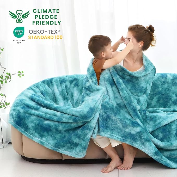 Fleece Throw Blanket Cozy Soft Lightweight Throw Blankets Warm Plush Lightblue Fall Blankets and Throws Couch Sofa Bed Camping Travel Picnic Outdoor Blanket Bedding for Women Wife Mom 60x80 in