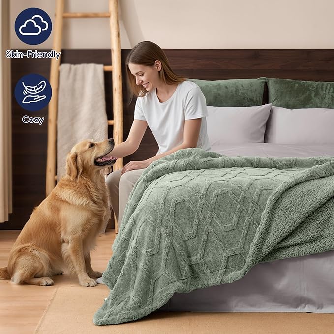 PHF Fluffy Sherpa Fleece Blanket Queen Size for Winter, Warm and Cozy, 510GSM 3D Tufted Shaggy Fleece Blanket for Sofa Bed, Sage Green, 90"x90"