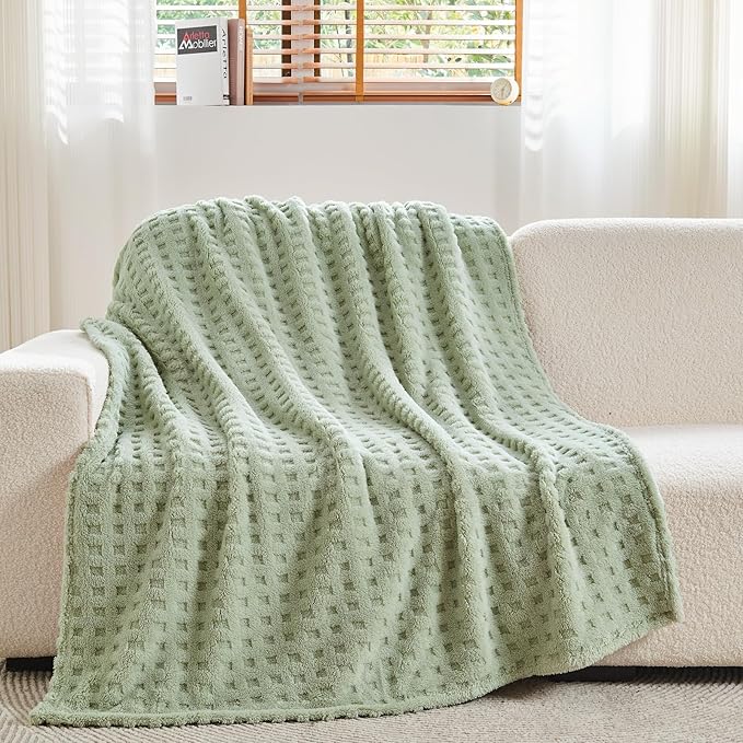 NEWCOSPLAY Super Soft Throw Blanket Green Premium Silky Flannel Fleece 3D Waffle Checkered Lightweight Bed Blanket All Season Use (Sage Green, Throw(50"x70"))
