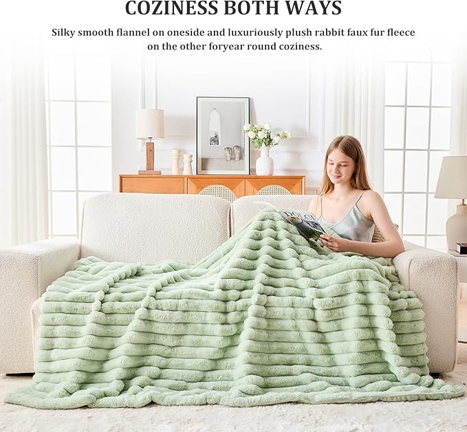 Faux Fur Throw Blanket for Couch, 1000 GSM Cozy Fuzzy Fluffy Soft Plush Thick Bubble Sherpa Blanket for Sofa Bedroom Living Room, Mothers Day Birthday Gifts for Women Home Decor