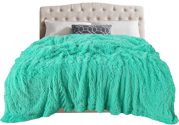 TOONOW Extra Soft Fuzzy Faux Fur Blanket Twin Size 70"x78", Reversible Lightweight Plush Fuzzy Cozy Soft Blankets and Throws for Couch Sofa Bed, Decorative Fluffy Plush Comfy Blanket, Turquoise
