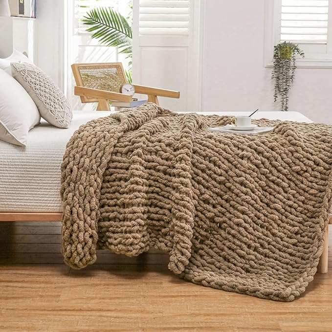 WESHIONGOO Chunky Knit Blanket Throw 51"×63" Knitted Throw Blankets for Couch Bed Fluffy Soft Blanket with Jumbo Chenille Yarn Thick 100% Handmade (Brown)