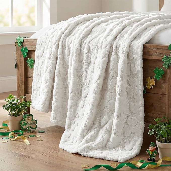 Horaldaily St. Patrick's Day Solid Blanket Throw, White Shamrock Heart Soft Fuzzy Plush Faux Fur Cozy Blankets for Couch Sofa Bed Lounging, Ideal Gifts for Kids Adults Wife Self, 50x60