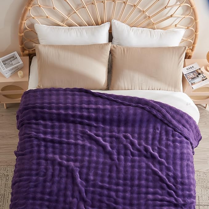 NEWCOSPLAY Queen Blanket for Couch Purple Super Soft Flannel Fleece 3D Bubble Lightweight Bed Blanket All Season Use (Purple, Queen(90"x90"))