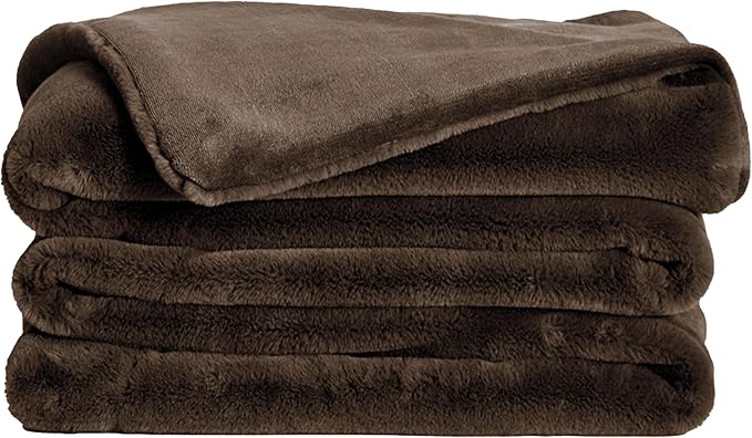 UnHide Lil’ Marsh Faux Fur Blanket - Lightweight, Soft Throw Blanket - Machine Washable - Ideal for Bed, Couch, or Reading Chair- Medium (60" x 80") Chocolate Hair