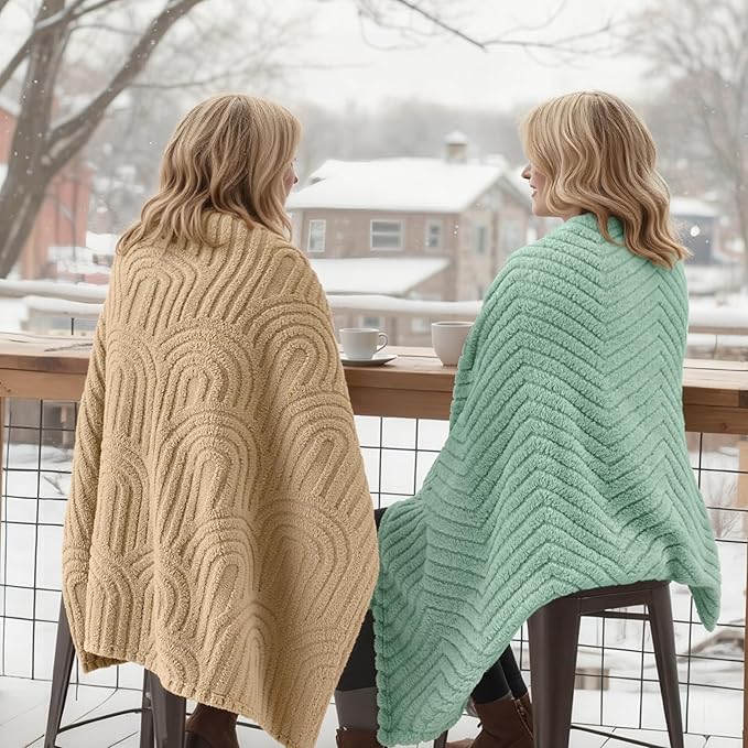 Joiedomi Queen Size Blanket for Bed, Soft Brown Fleece Blankets Gifts for Women Mom Girls, 280GSM Cozy Cute Soft Throw Home Room Decor Aesthetic Gifts 90x90 Inches