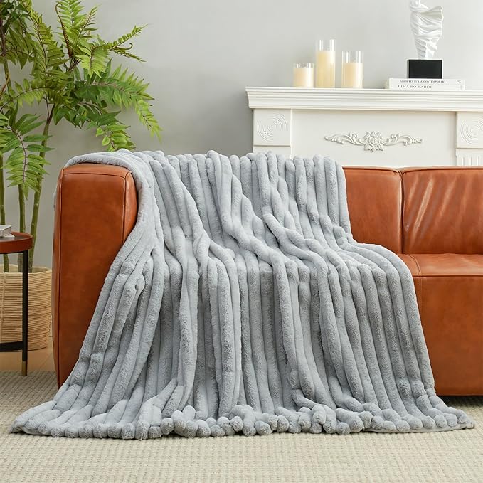 Amélie Home Faux Fur Throw Blanket for Couch, Cozy Fuzzy Fluffy Fur Luxurious Soft Striped Plush Gift Blankets for Family Sofa Chair Bedroom, 55"x70", Light Grey