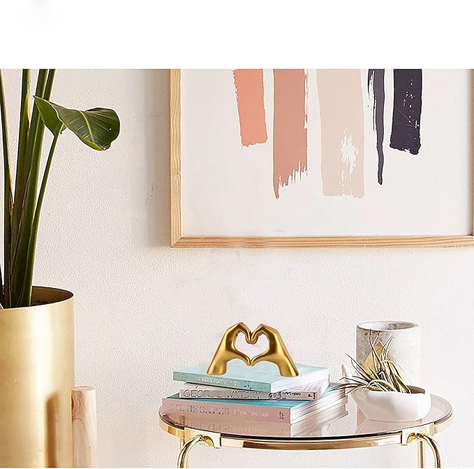 FANTESTICRYAN Small Heart Hands Statues Hand Love Sculpture Cute Decorative Home Decor Ornaments for Living Room, Wedding, Office Desktop, Cabinets, Bookshelf (Small Gold)