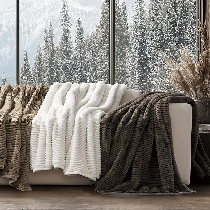 EVERGRACEHOME Ultra Soft Faux Fur Throw Blanket for Couch, Luxury Sculpted Texture Faux Rabbit Fur Blanket for Bed, Fluffy Thick Plush Warm Fuzzy Throw, 920GSM (Dark Taupe, 50''x60'')