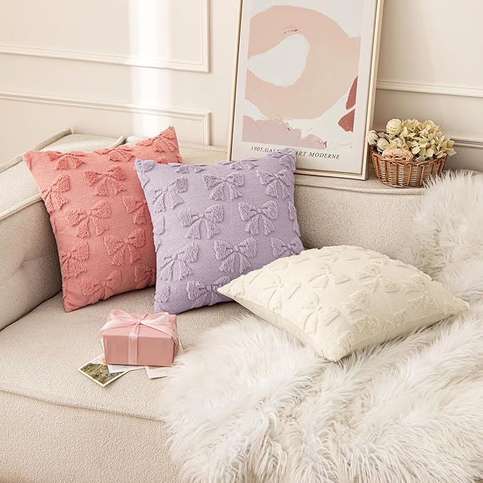 MIULEE Light Purple Bow Pillow Covers Coquette Room Decor Aesthetic Set of 2 Spring Decorative Cute Girl Soft Plush Faux Pillowcase for Preppy Room Bedroom Couch,18x18 Inch