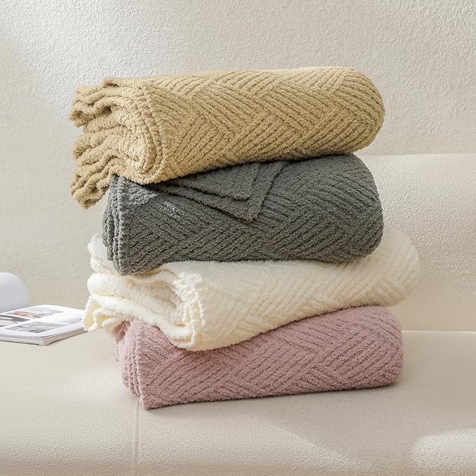 bearberry Super Soft & Fuzzy Minky Throw Blanket Lightweight All-Season - Diamond Stitch Plush Fleece for Couch, Bed, Sofa | Machine Washable Cozy Gift for Women, Men, Home (Camel, 50”x60”)