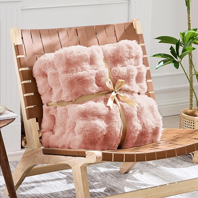 Luxury 1000GSM Faux Rabbit Fur Throw Blanket, Super Heavy Warm Cozy Blankets for Couch Bed Sofa, Bubble Plush Fuzzy Elegant Soft Reversible Mink Blanket for Living Room Bedroom, Pink
