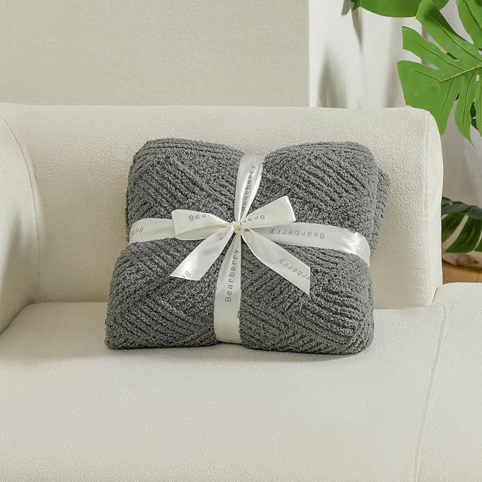 bearberry Super Soft & Fuzzy Minky Throw Blanket Lightweight All-Season - Diamond Stitch Plush Fleece for Couch, Bed, Sofa | Machine Washable Cozy Gift for Women, Men, Home (Grey, 50”x60”)